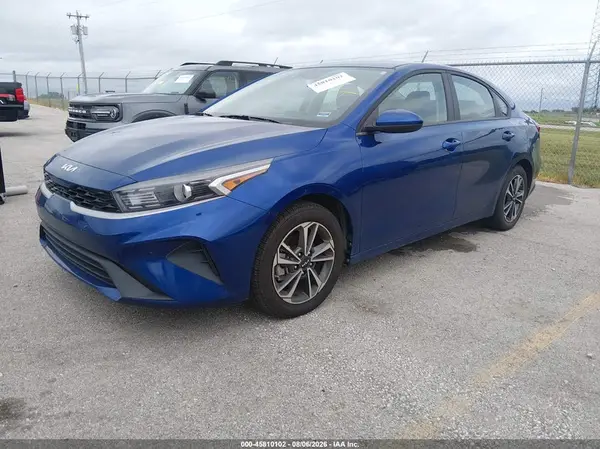 3KPF24AD9RE794112 2024 KIA FORTE - Image 2