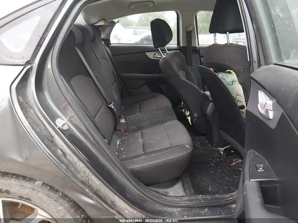 3KPF24AD9RE795714 2024 KIA FORTE - Image 8