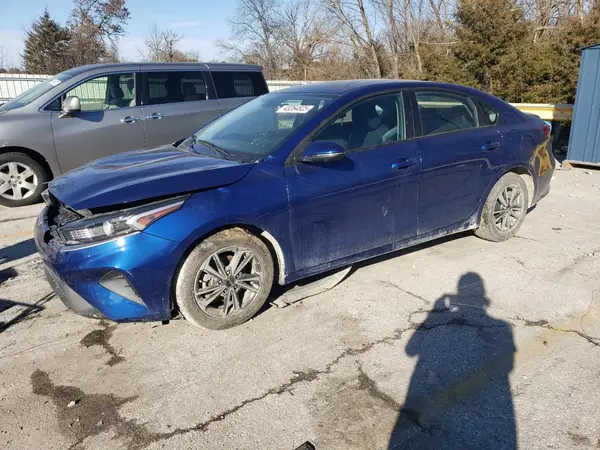 3KPF24AD9RE796409 2024 KIA FORTE - Image 1