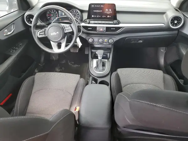 3KPF24AD9RE799357 2024 KIA FORTE - Image 8