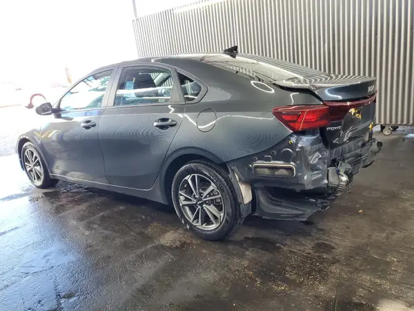 3KPF24AD9RE799827 2024 KIA FORTE - Image 2
