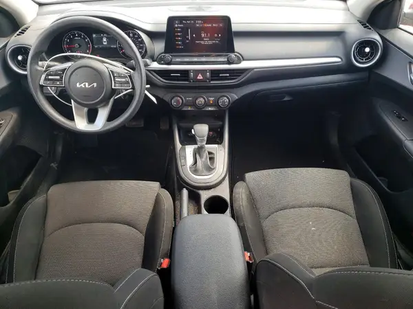 3KPF24AD9RE801253 2024 KIA FORTE - Image 8