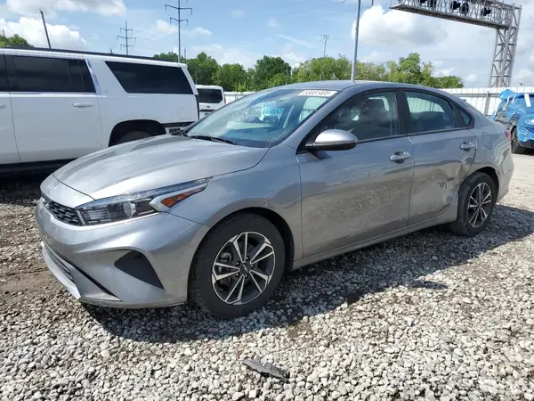 3KPF24AD9RE802161 2024 KIA FORTE - Image 1