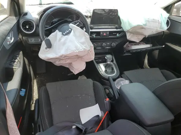 3KPF24AD9RE803939 2024 KIA FORTE - Image 8
