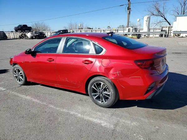 3KPF24AD9RE807943 2024 KIA FORTE - Image 2
