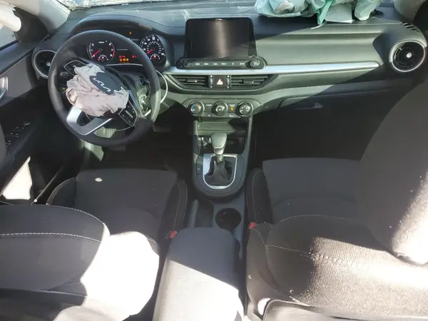 3KPF24AD9RE809501 2024 KIA FORTE - Image 8