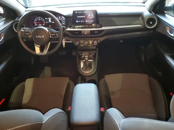 3KPF24AD9RE809742 2024 KIA FORTE - Image 8