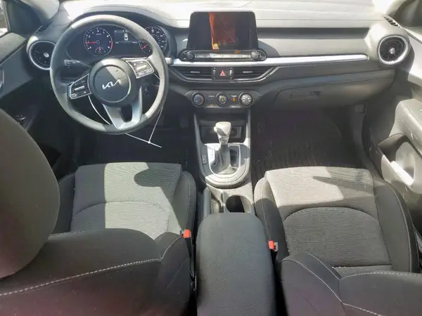3KPF24AD9RE810115 2024 KIA FORTE - Image 8