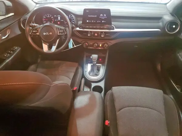 3KPF24AD9RE810907 2024 KIA FORTE - Image 8