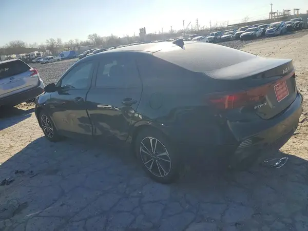 3KPF24AD9RE813032 2024 KIA FORTE - Image 2