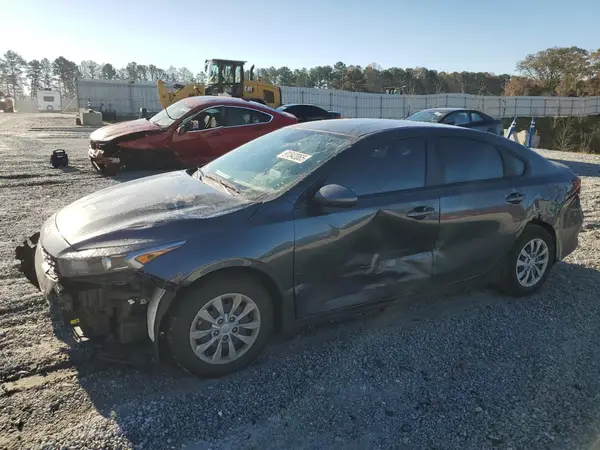 3KPF24AD9RE816643 2024 KIA FORTE - Image 1