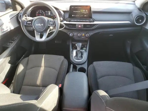 3KPF24AD9RE816643 2024 KIA FORTE - Image 8