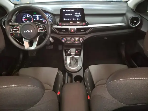3KPF24AD9RE817890 2024 KIA FORTE - Image 8