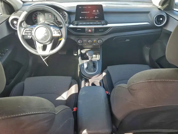3KPF24AD9RE819106 2024 KIA FORTE - Image 8
