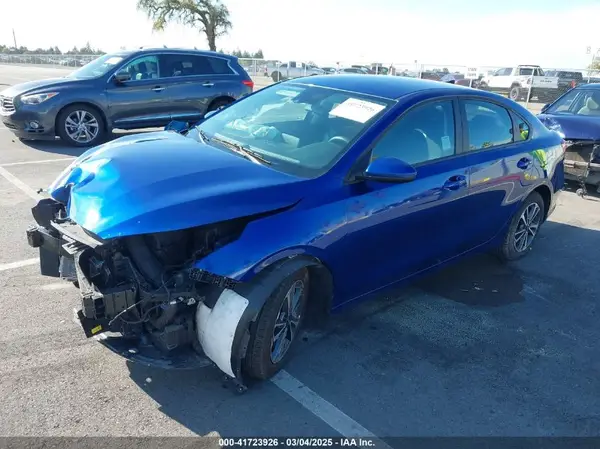3KPF24AD9RE820241 2024 KIA FORTE - Image 2