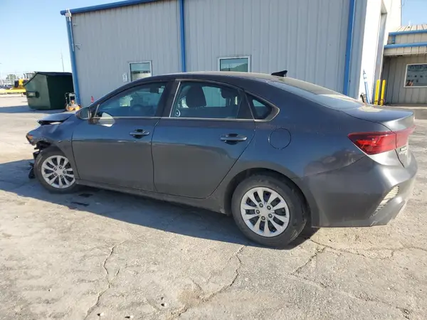 3KPF24AD9RE821292 2024 KIA FORTE - Image 2