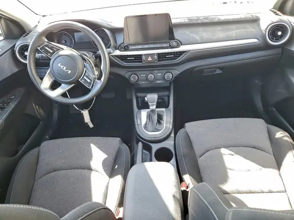 3KPF24AD9RE822264 2024 KIA FORTE - Image 8