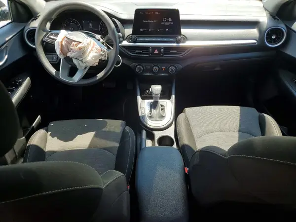 3KPF24AD9RE823236 2024 KIA FORTE - Image 8