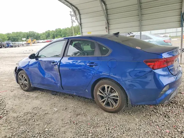 3KPF24AD9RE825536 2024 KIA FORTE - Image 2