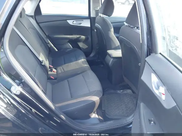 3KPF24AD9RE826251 2024 KIA FORTE - Image 8