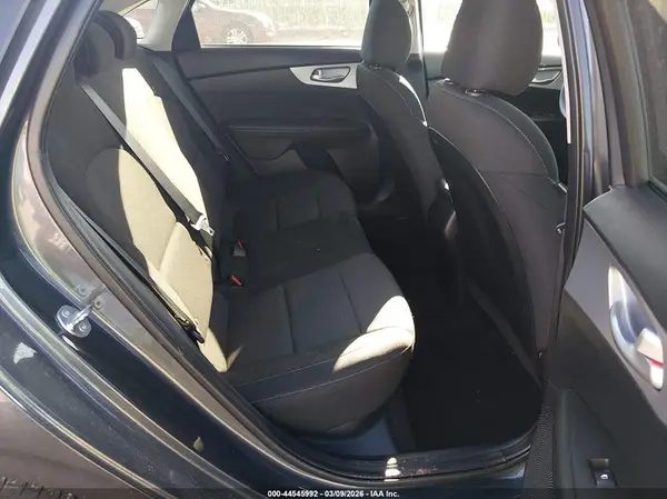 3KPF24AD9RE826654 2024 KIA FORTE - Image 8
