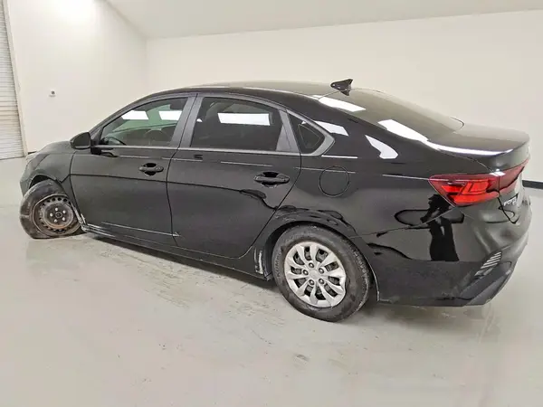 3KPF24AD9RE827044 2024 KIA FORTE - Image 2