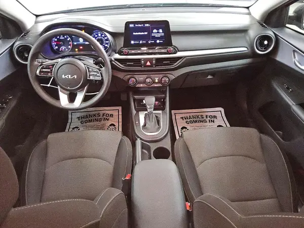 3KPF24AD9RE827044 2024 KIA FORTE - Image 8