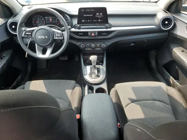 3KPF24AD9RE827416 2024 KIA FORTE - Image 8