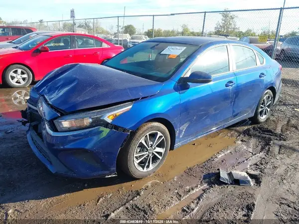 3KPF24AD9RE829991 2024 KIA FORTE - Image 2