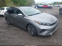 3KPF24AD9RE830414 2024 KIA FORTE