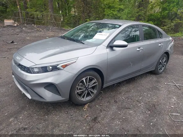 3KPF24AD9RE830414 2024 KIA FORTE - Image 2