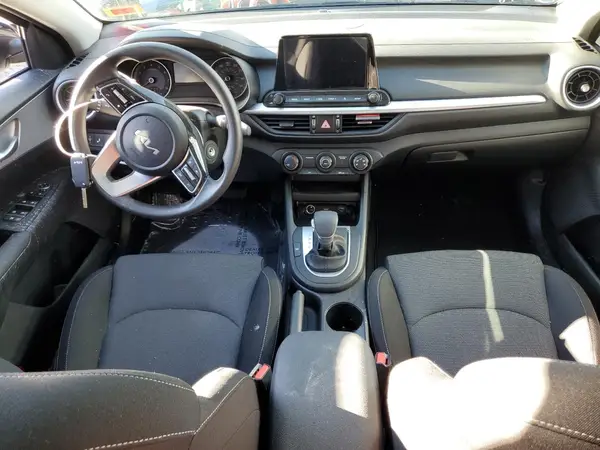 3KPF24AD9RE830977 2024 KIA FORTE - Image 8