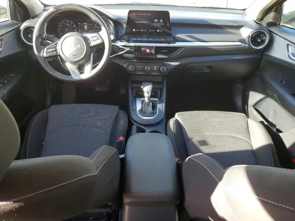 3KPF24AD9RE832406 2024 KIA FORTE - Image 8