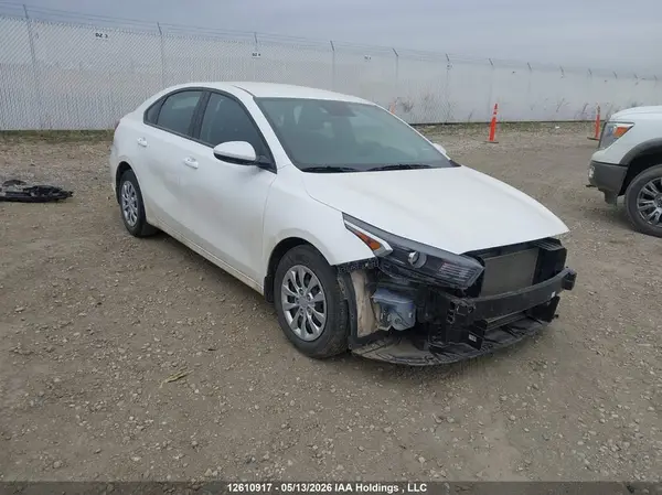 3KPF24AD9RE834088 2024 KIA FORTE - Image 1
