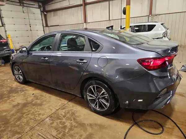 3KPF24AD9RE835306 2024 KIA FORTE - Image 2