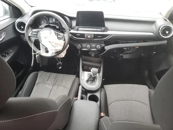 3KPF24AD9RE835340 2024 KIA FORTE - Image 8