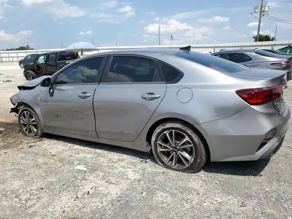 3KPF24AD9RE836004 2024 KIA FORTE - Image 2