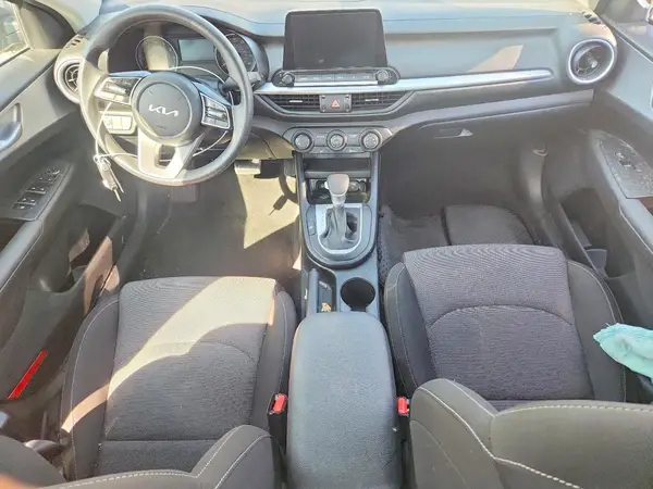 3KPF24AD9RE836956 2024 KIA FORTE - Image 8