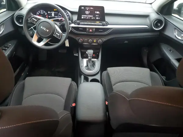 3KPF24AD9RE837671 2024 KIA FORTE - Image 8