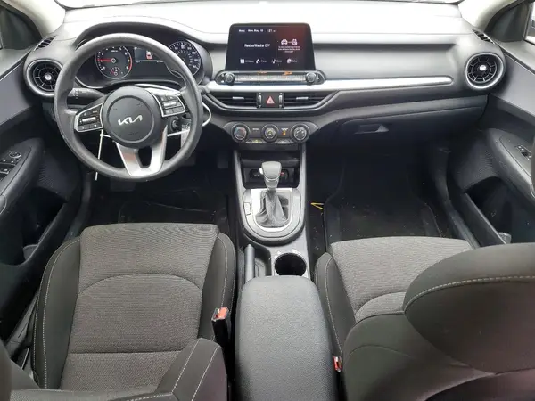3KPF24AD9RE837816 2024 KIA FORTE - Image 8