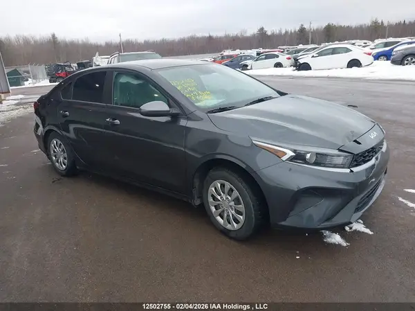3KPF24AD9RE839050 2024 KIA FORTE - Image 1