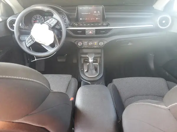 3KPF24AD9RE840635 2024 KIA FORTE - Image 8
