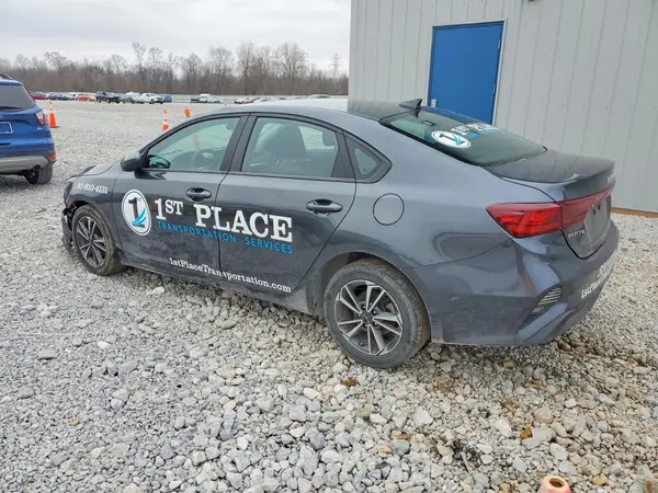 3KPF24AD9RE841266 2024 KIA FORTE - Image 2