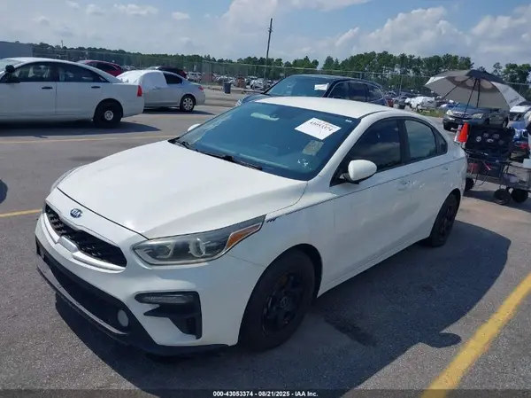 3KPF24ADXKE005827 2019 KIA FORTE - Image 2