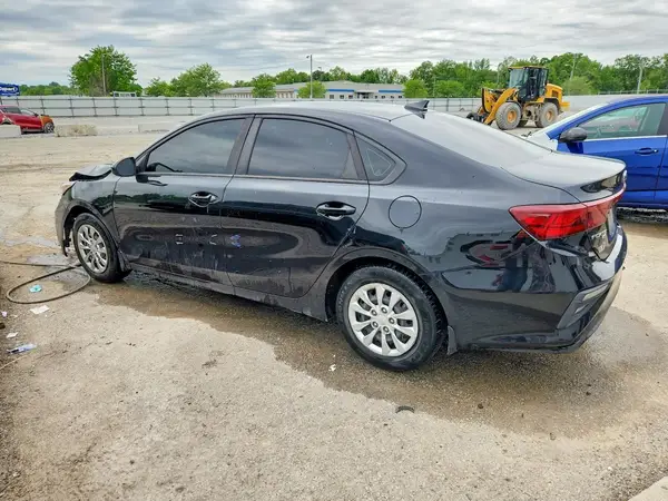 3KPF24ADXKE008288 2019 KIA FORTE - Image 2