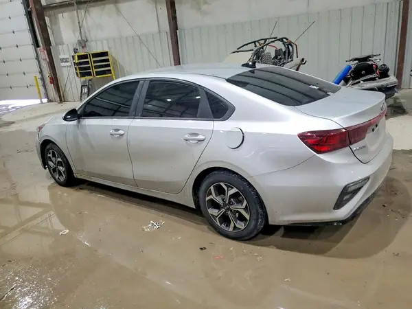 3KPF24ADXKE008887 2019 KIA FORTE - Image 2
