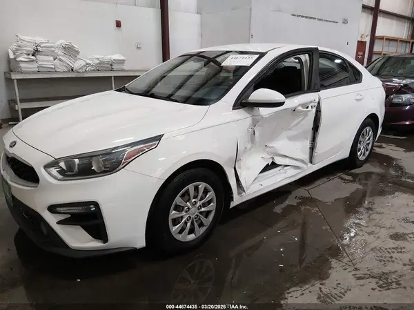 3KPF24ADXKE010025 2019 KIA FORTE - Image 2