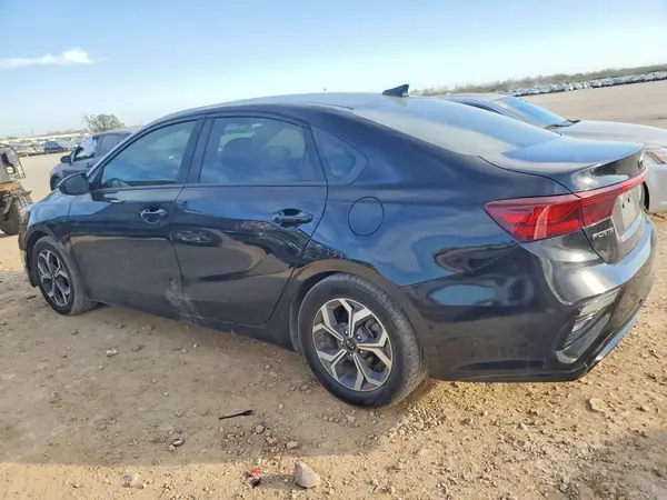 3KPF24ADXKE010543 2019 KIA FORTE - Image 2