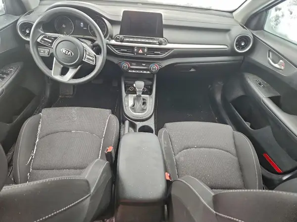 3KPF24ADXKE010994 2019 KIA FORTE - Image 8
