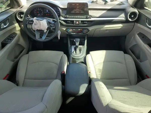 3KPF24ADXKE016083 2019 KIA FORTE - Image 8